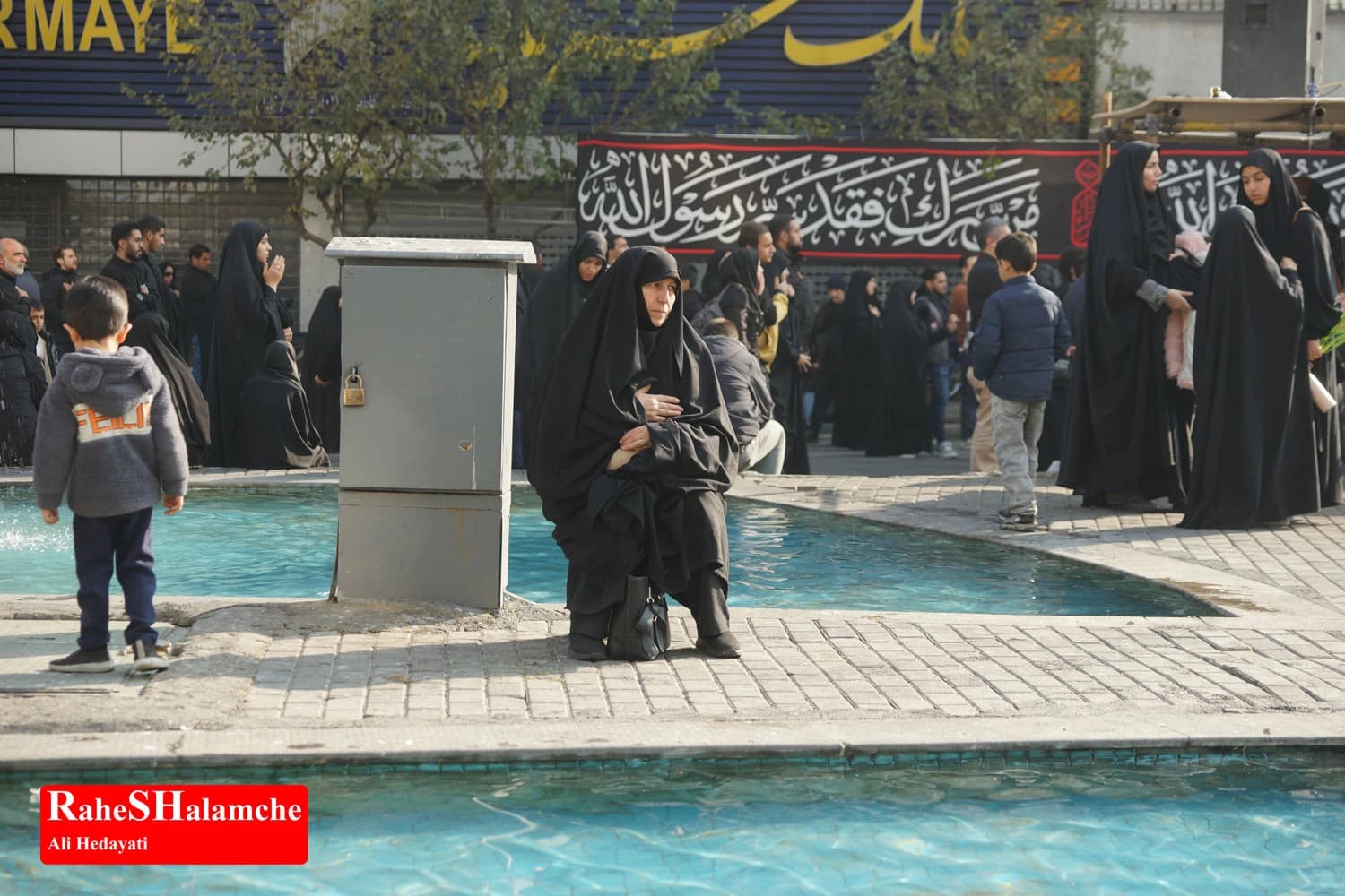 مراسم عزاداری فاطمیون در میدان فاطمی تهران +تصاویر — تصویر 32