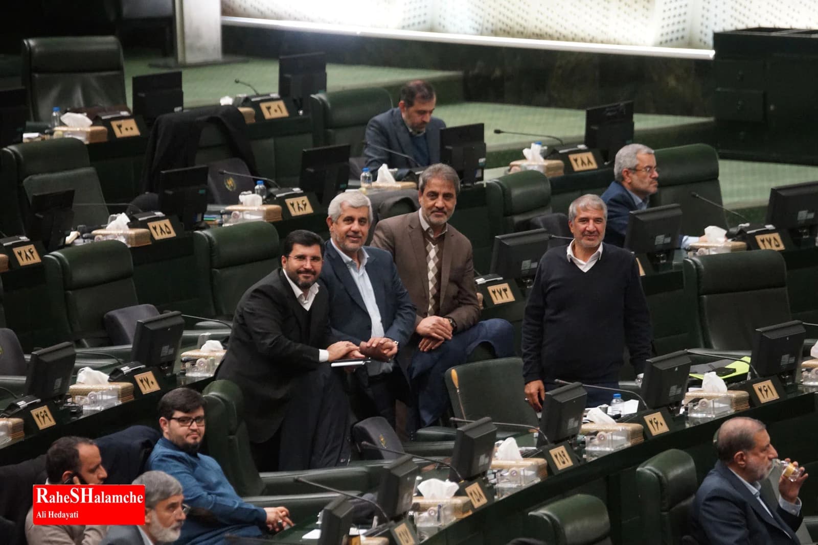 صحن علنی مجلس شورای اسلامی- 10 دی 1404 +تصاویر — تصویر 11