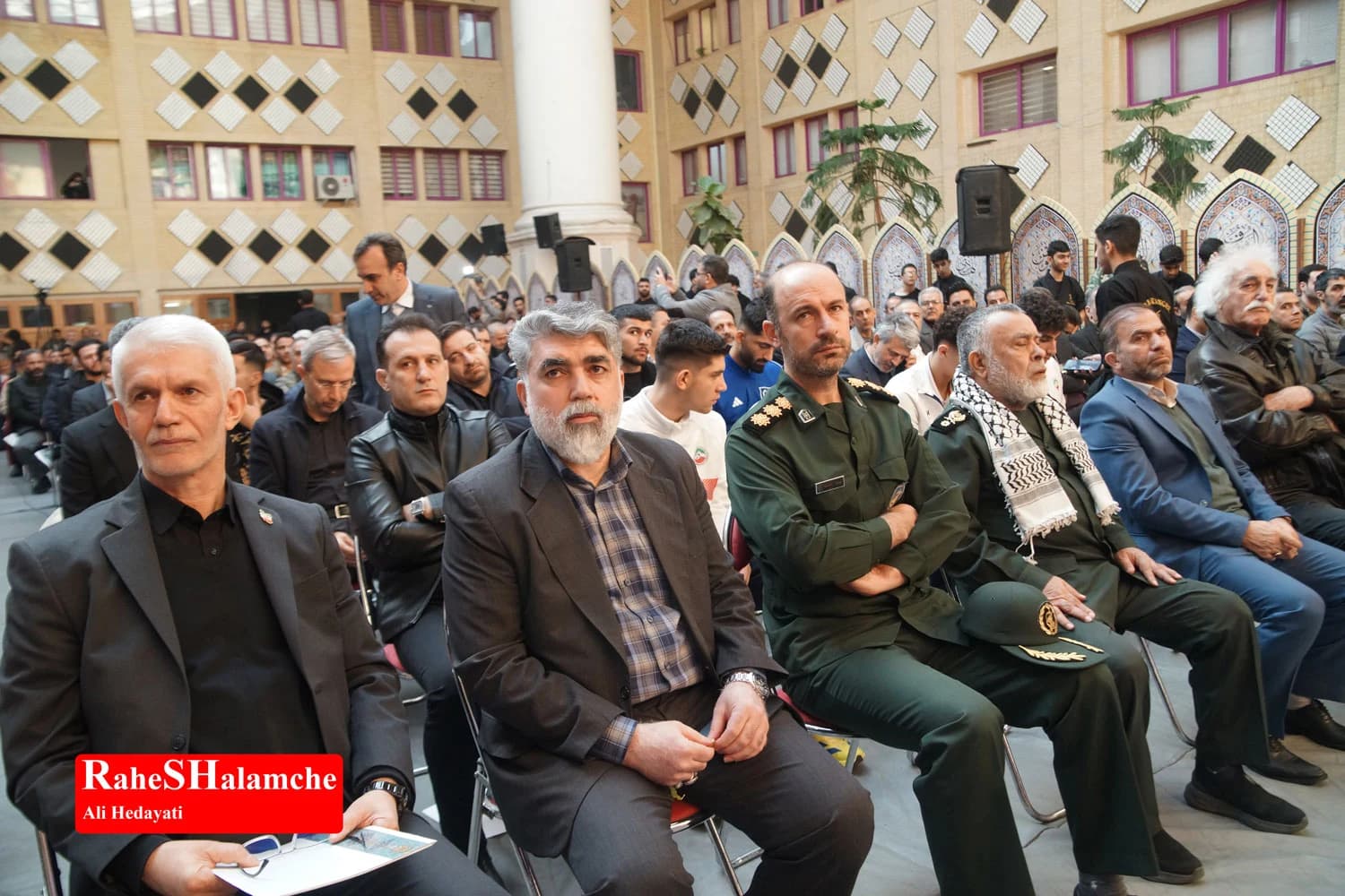 مراسم تجدید میثاق جامعه ورزش با شهدای انقلاب +تصاویر — تصویر 17