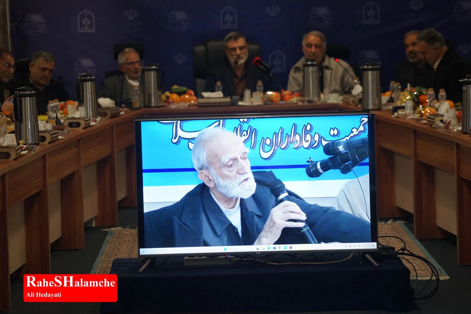 گردهمایی دبیرانکل احزاب انقلابی +تصاویر — تصویر 12