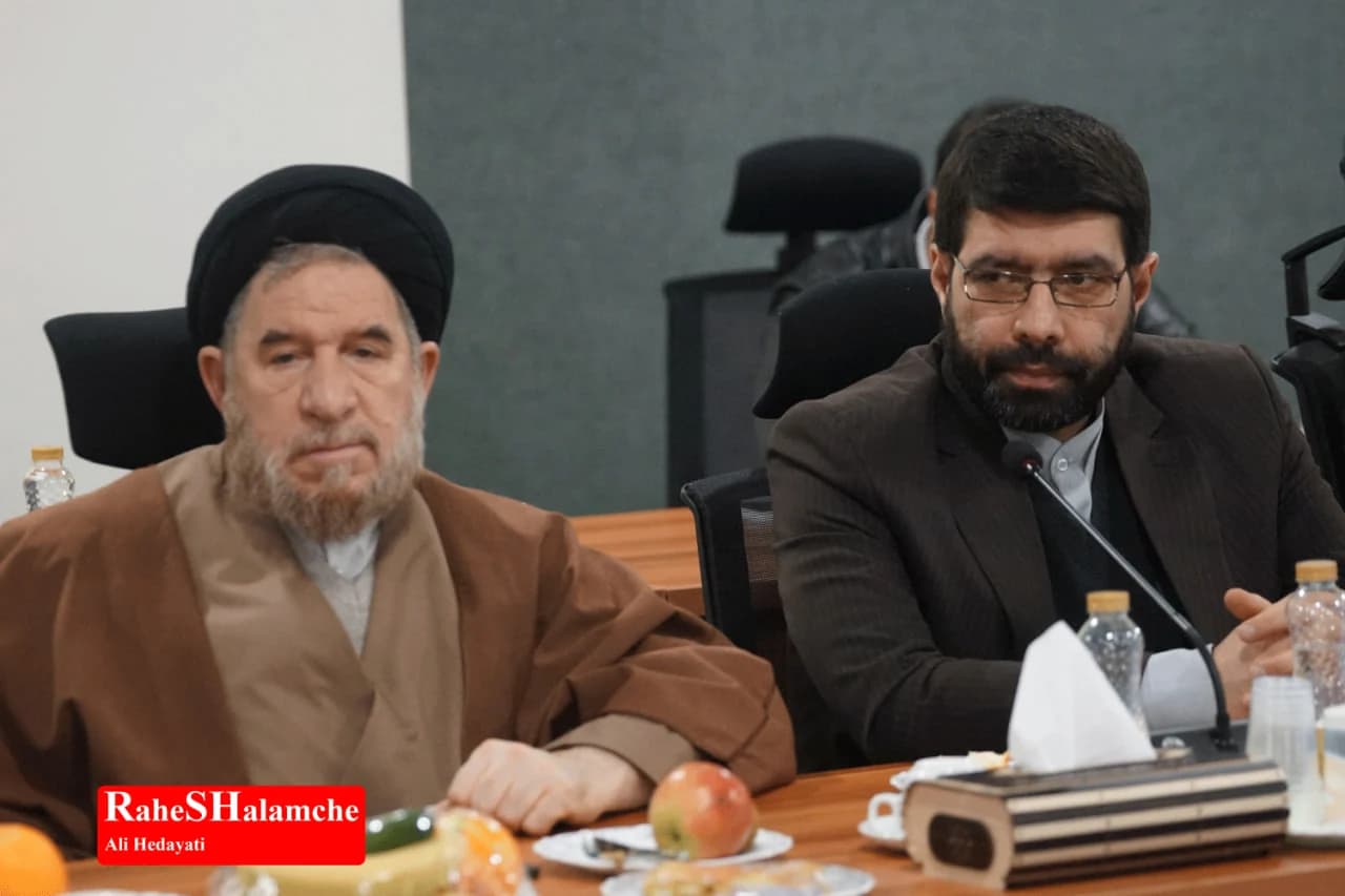 گردهمایی دبیرانکل احزاب انقلابی +تصاویر — تصویر 24