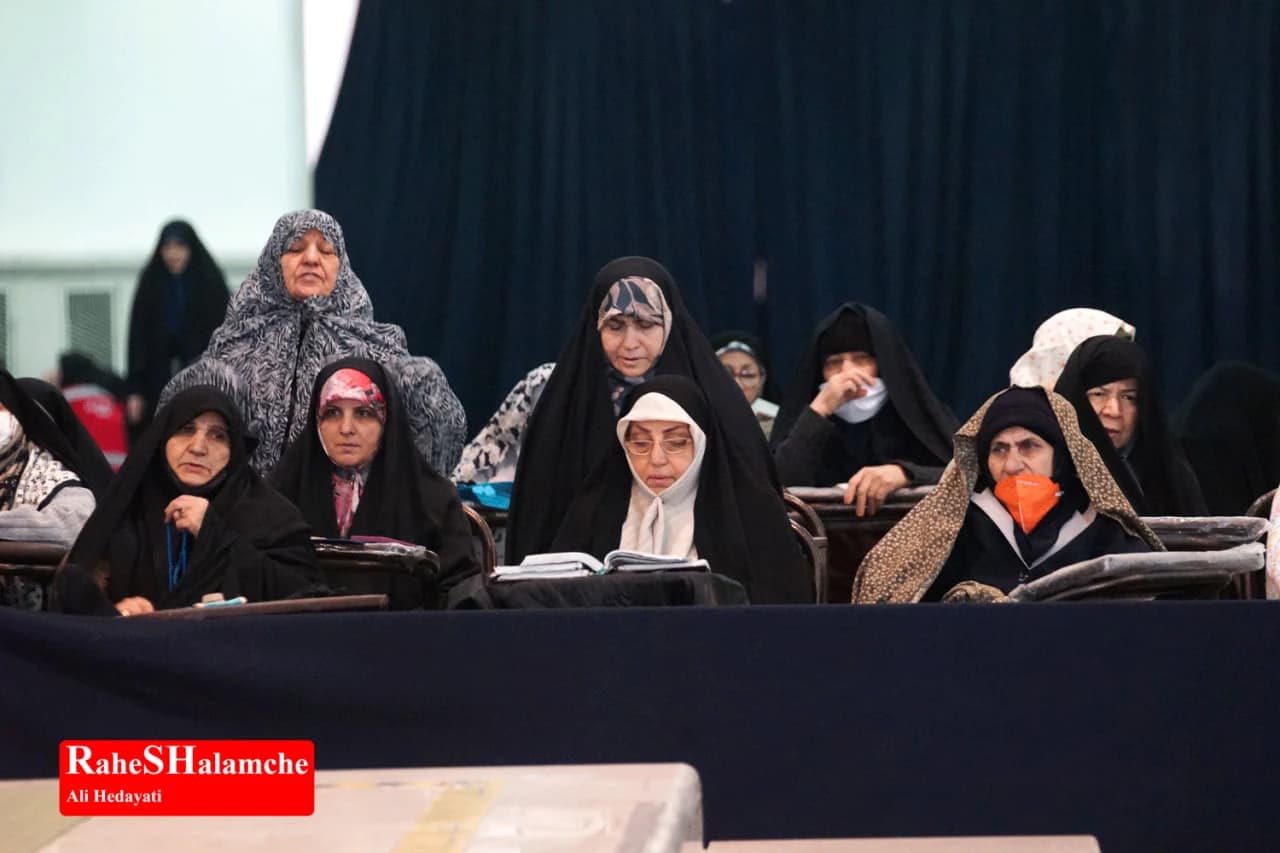 نماز جمعه تهران برگزار شد +تصاویر — تصویر 5