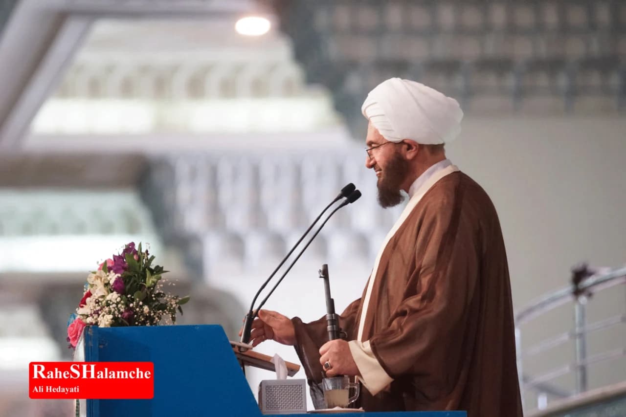 نماز جمعه تهران برگزار شد +تصاویر — تصویر 18