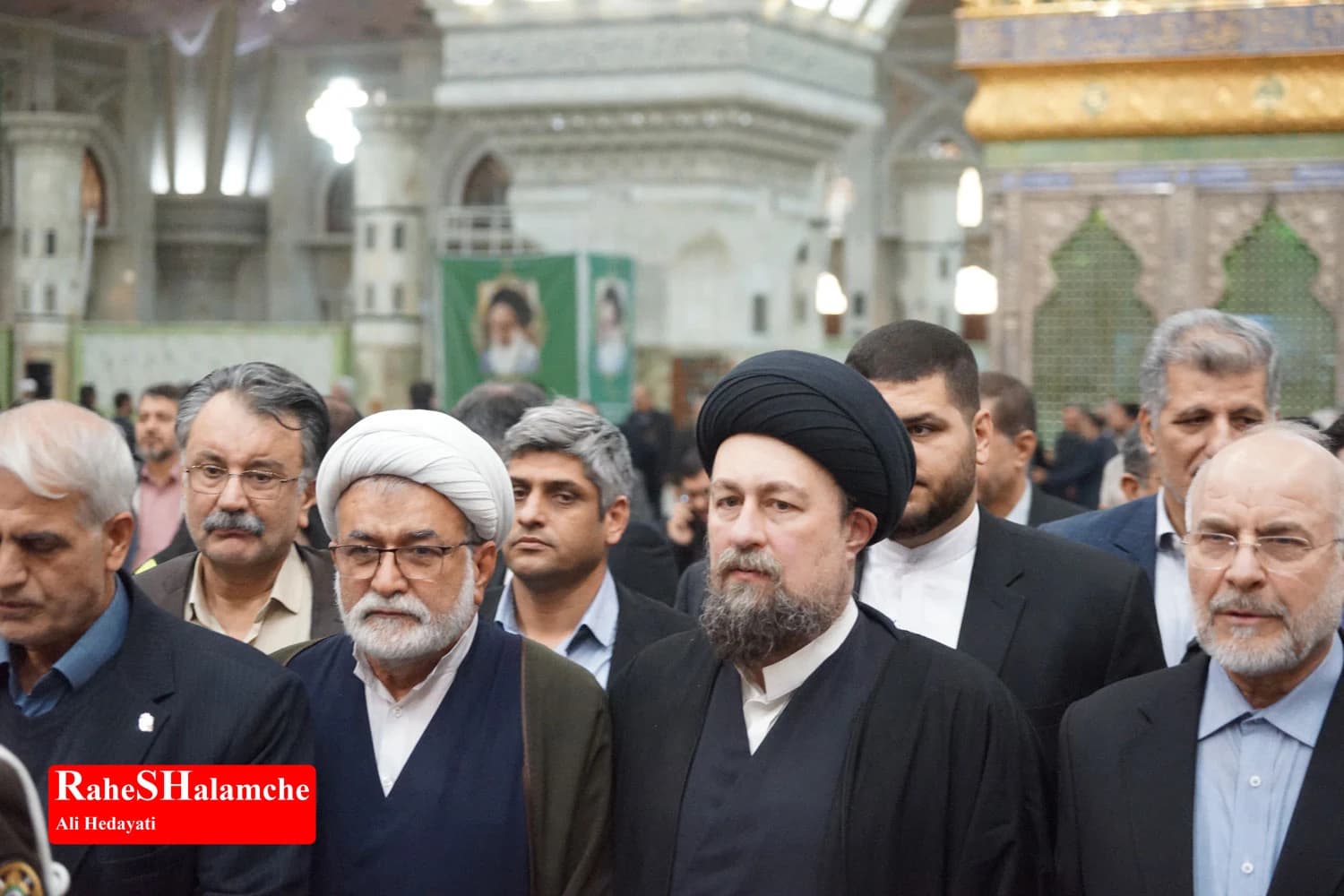 حاشیه مراسم تجدید میثاق نمایندگان مجلس با رهبر کبیر انقلاب در حرم امام خمینی +تصاویر 2 — تصویر 76