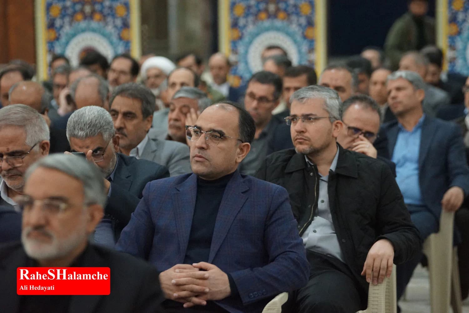 حاشیه مراسم تجدید میثاق نمایندگان مجلس با رهبر کبیر انقلاب در حرم امام خمینی +تصاویر 2 — تصویر 33