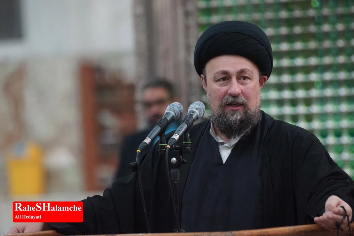 حاشیه مراسم تجدید میثاق نمایندگان مجلس با رهبر کبیر انقلاب در حرم امام خمینی +تصاویر 2 — تصویر 23