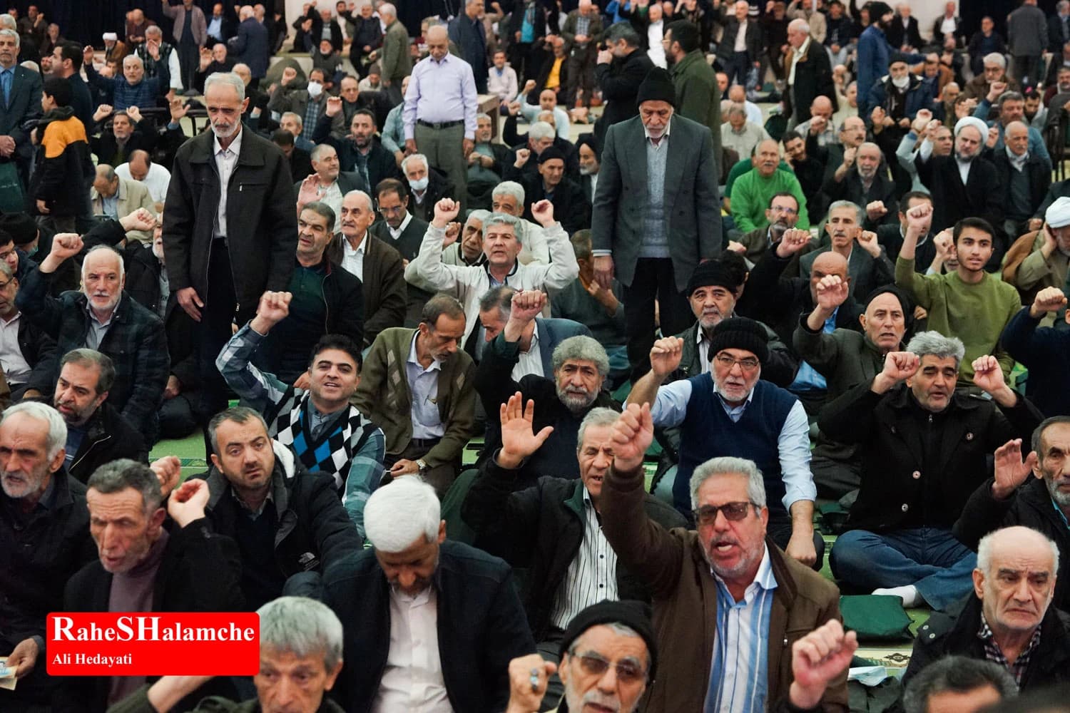 نماز جمعه تهران- 17 بهمن 1404 +تصاویر — تصویر 28