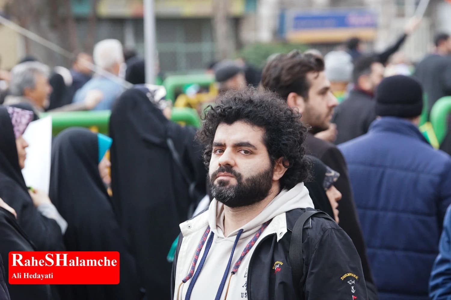 تاریخیترین، باشکوهترین و بینظیرترین راهپیمایی 22 بهمن برگزار شد +تصاویر 1 — تصویر 46