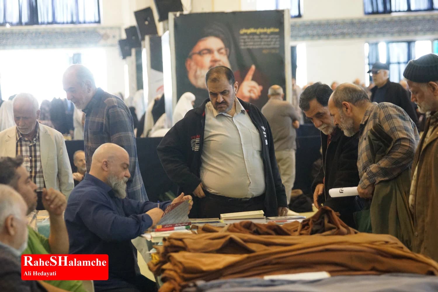 اولین نماز جمعه تهران در ماه رمضان 1404 +تصاویر — تصویر 13