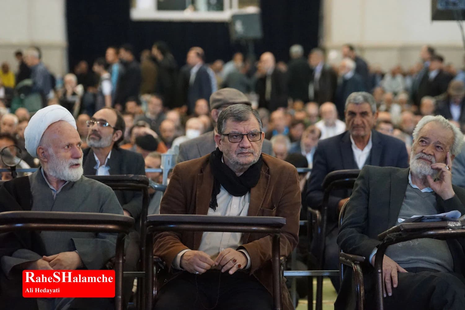اولین نماز جمعه تهران در ماه رمضان 1404 +تصاویر — تصویر 30