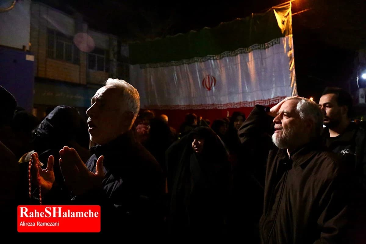 تجمع مردمی در خیابان پیروزی — تصویر 6