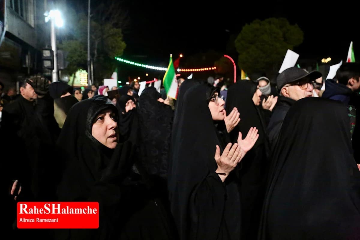 تجمع مردمی در خیابان پیروزی — تصویر 10