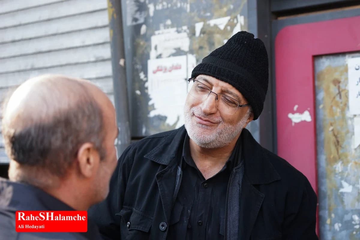 میدان انقلاب با بیعت با سومین رهبر انقلاب تماشایی شد +تصاویر — تصویر 49