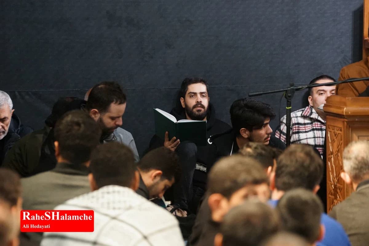 مراسم شب قدر در امامزاده صالح و میدان انقلاب تهران +تصاویر — تصویر 8