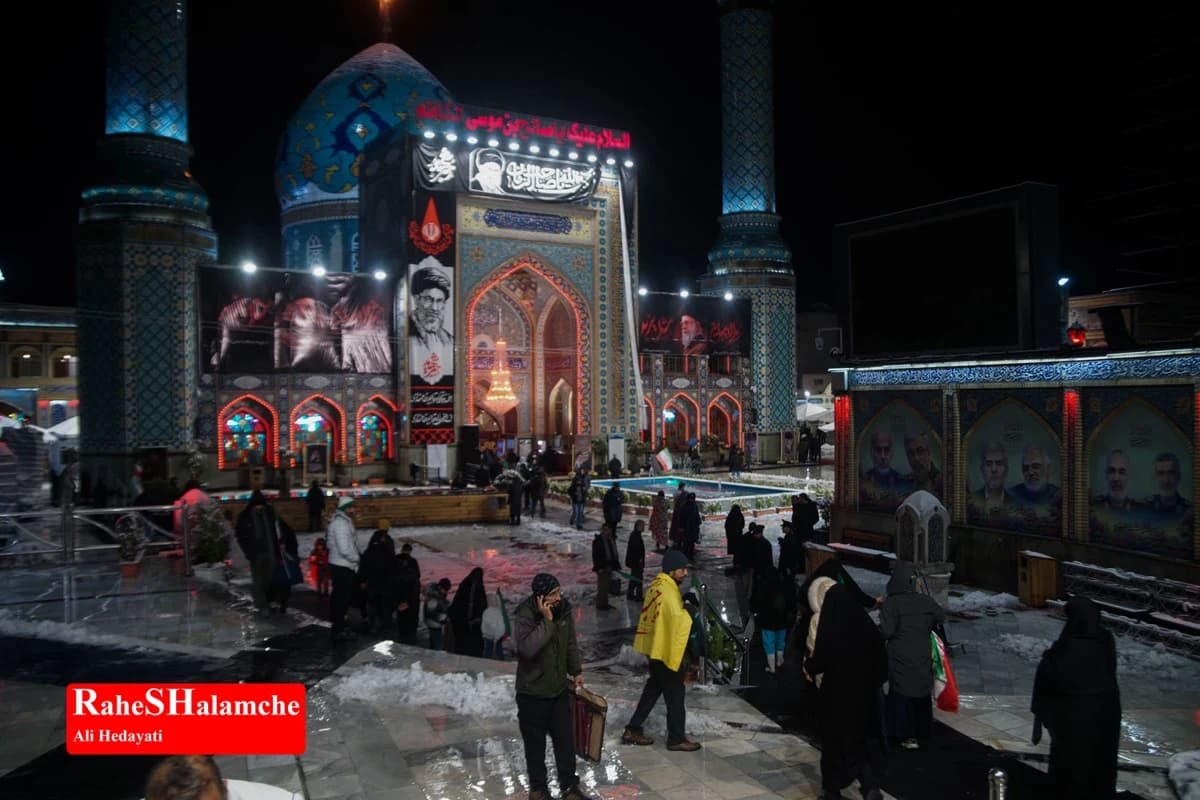 مراسم شب قدر در امامزاده صالح و میدان انقلاب تهران +تصاویر — تصویر 27