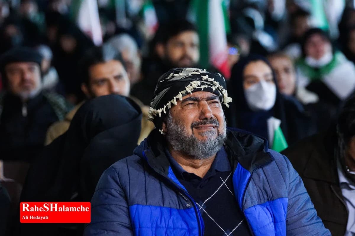 شب قدر بیستوسوم با حضور شهید جنگ رمضان در میدان ولیعصر(عج) +تصاویر — تصویر 27
