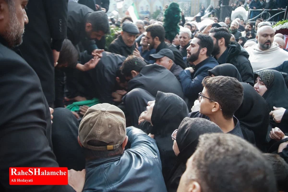 پیکر دریادار شمخانی در امامزاده صالح(ع) آرام گرفت +تصاویر — تصویر 29