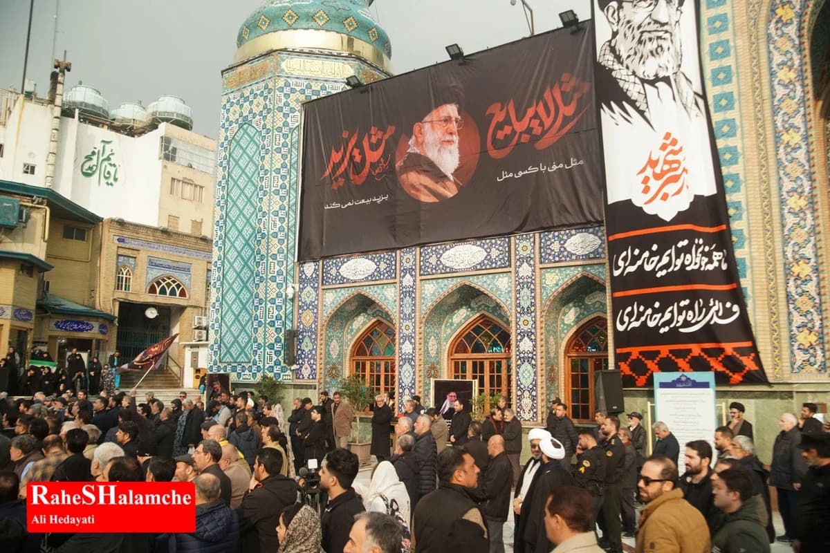 پیکر دریادار شمخانی در امامزاده صالح(ع) آرام گرفت +تصاویر — تصویر 39