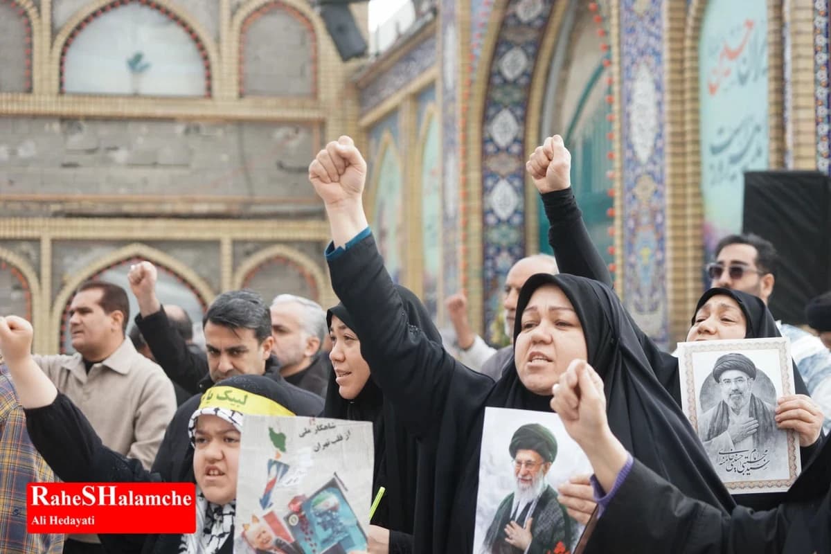 پیکر دریادار شمخانی در امامزاده صالح(ع) آرام گرفت +تصاویر — تصویر 65