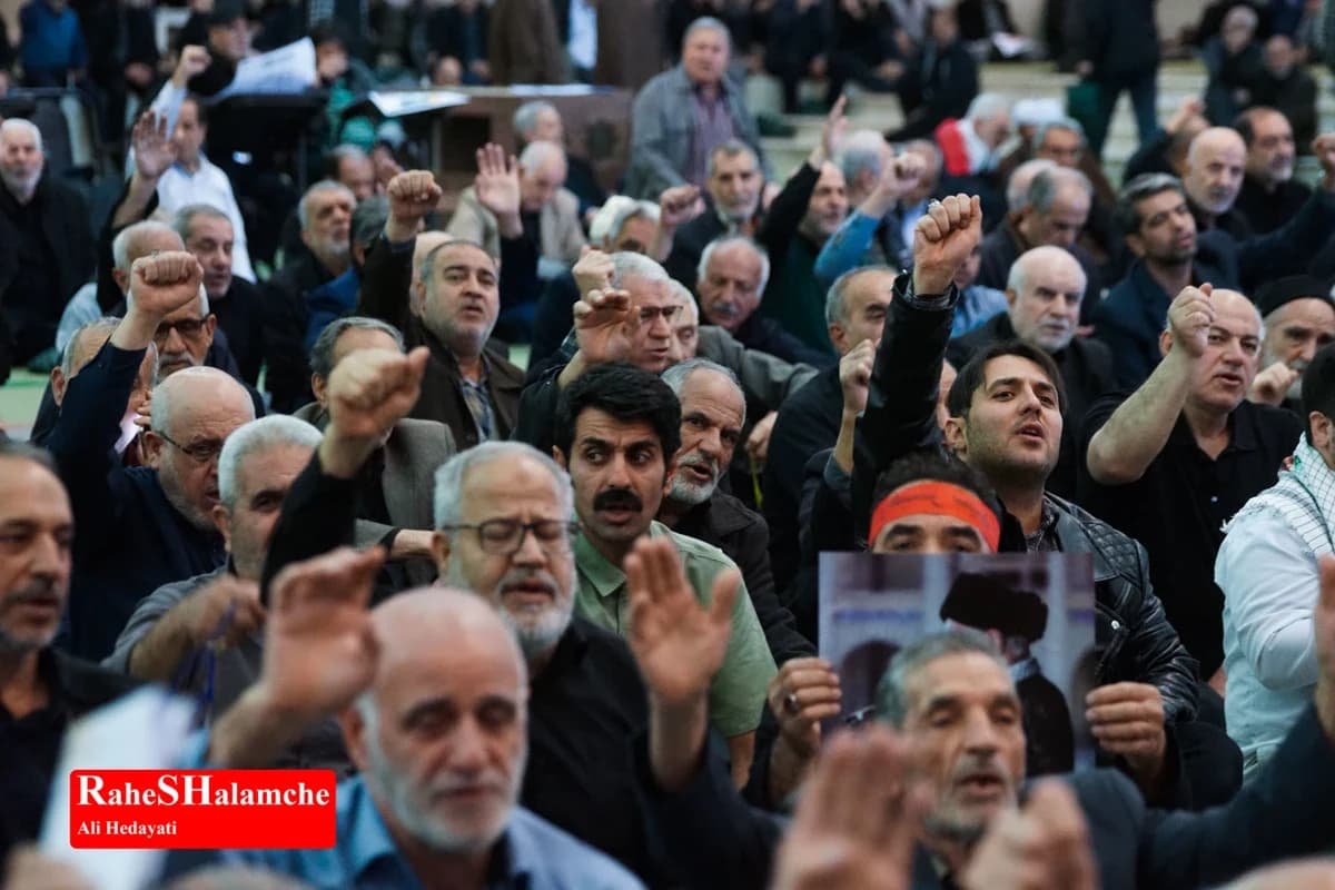 دومین نماز جمعه سال جدید در تهران برگزار شد +تصاویر — تصویر 14