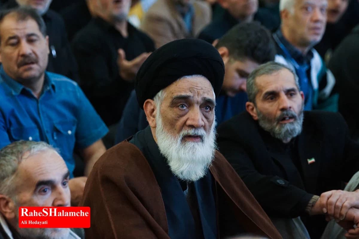 دومین نماز جمعه سال جدید در تهران برگزار شد +تصاویر — تصویر 15