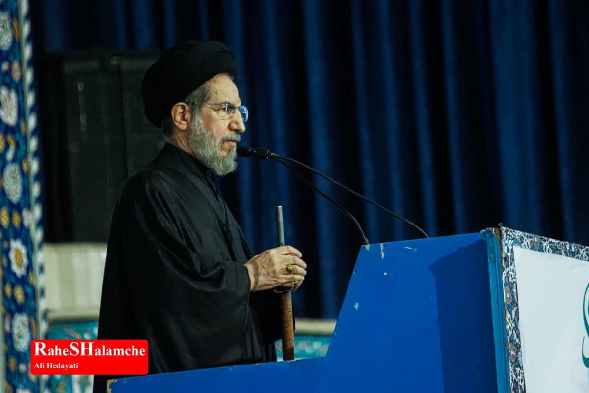 دومین نماز جمعه سال جدید در تهران برگزار شد +تصاویر — تصویر 20