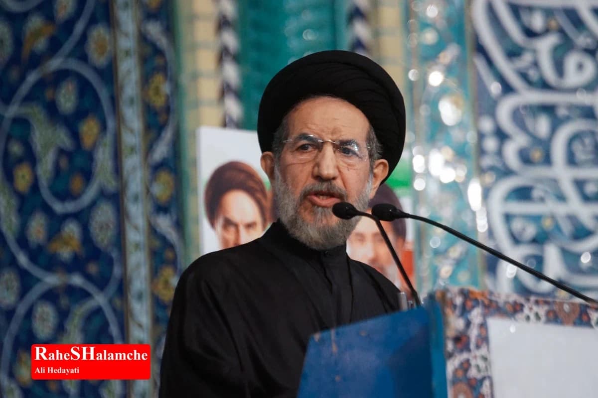 دومین نماز جمعه سال جدید در تهران برگزار شد +تصاویر — تصویر 21