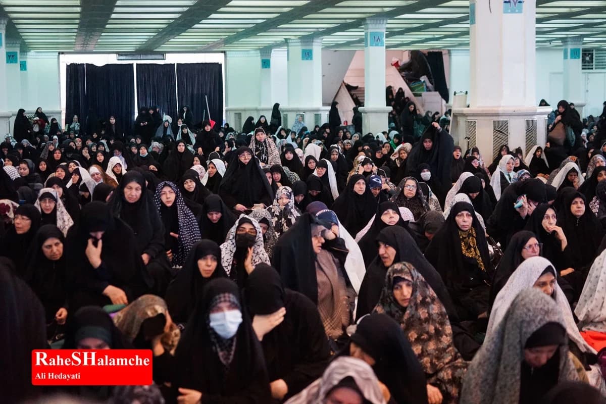 دومین نماز جمعه سال جدید در تهران برگزار شد +تصاویر — تصویر 31