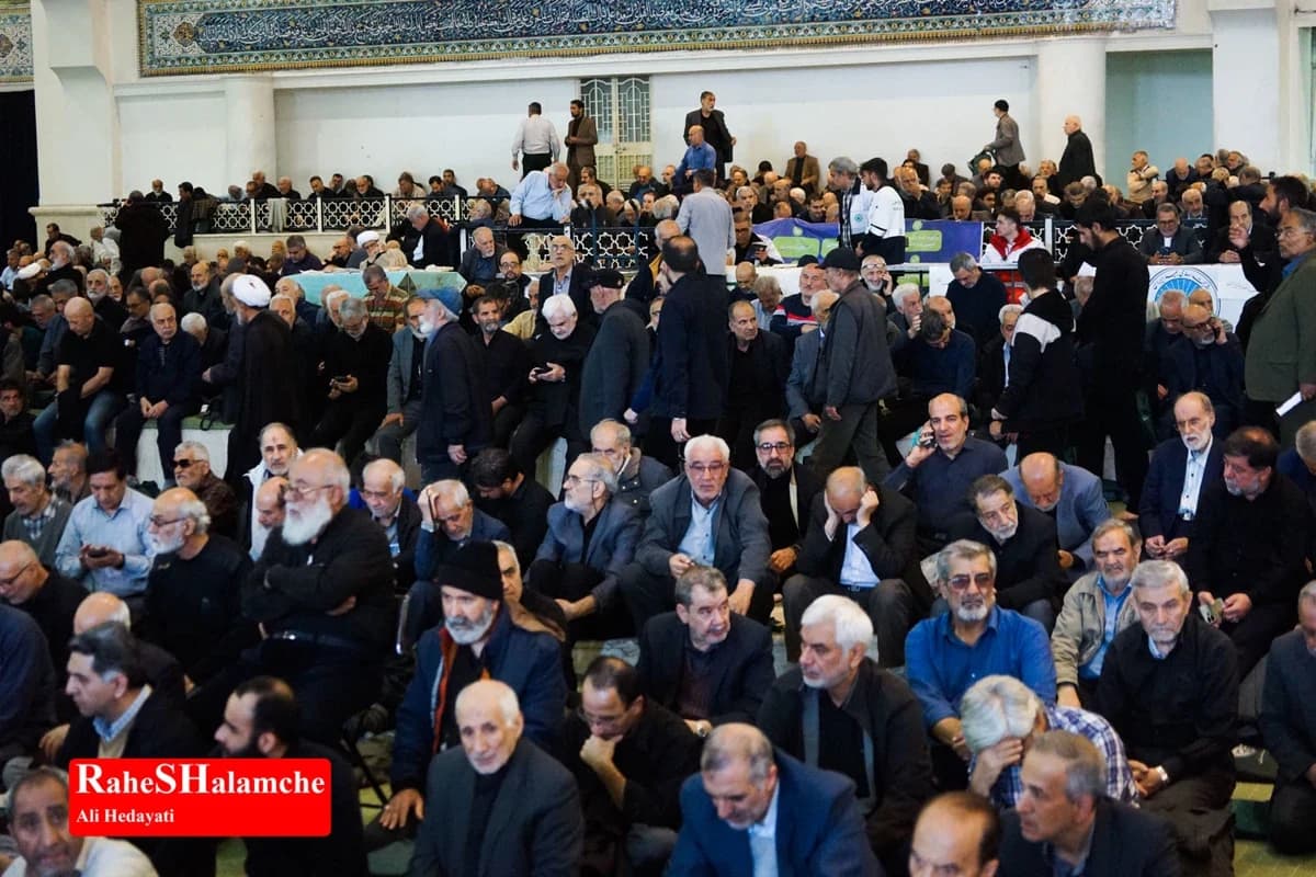 دومین نماز جمعه سال جدید در تهران برگزار شد +تصاویر — تصویر 30