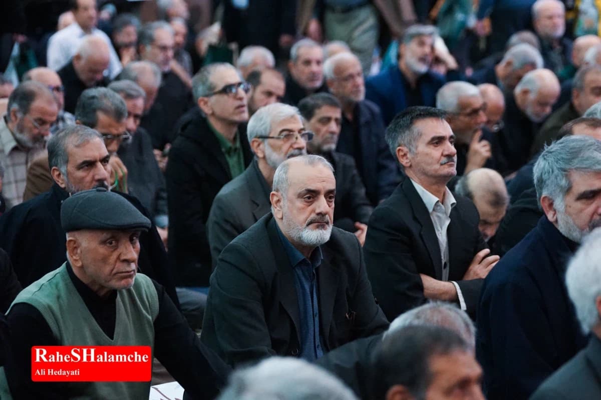 دومین نماز جمعه سال جدید در تهران برگزار شد +تصاویر — تصویر 35