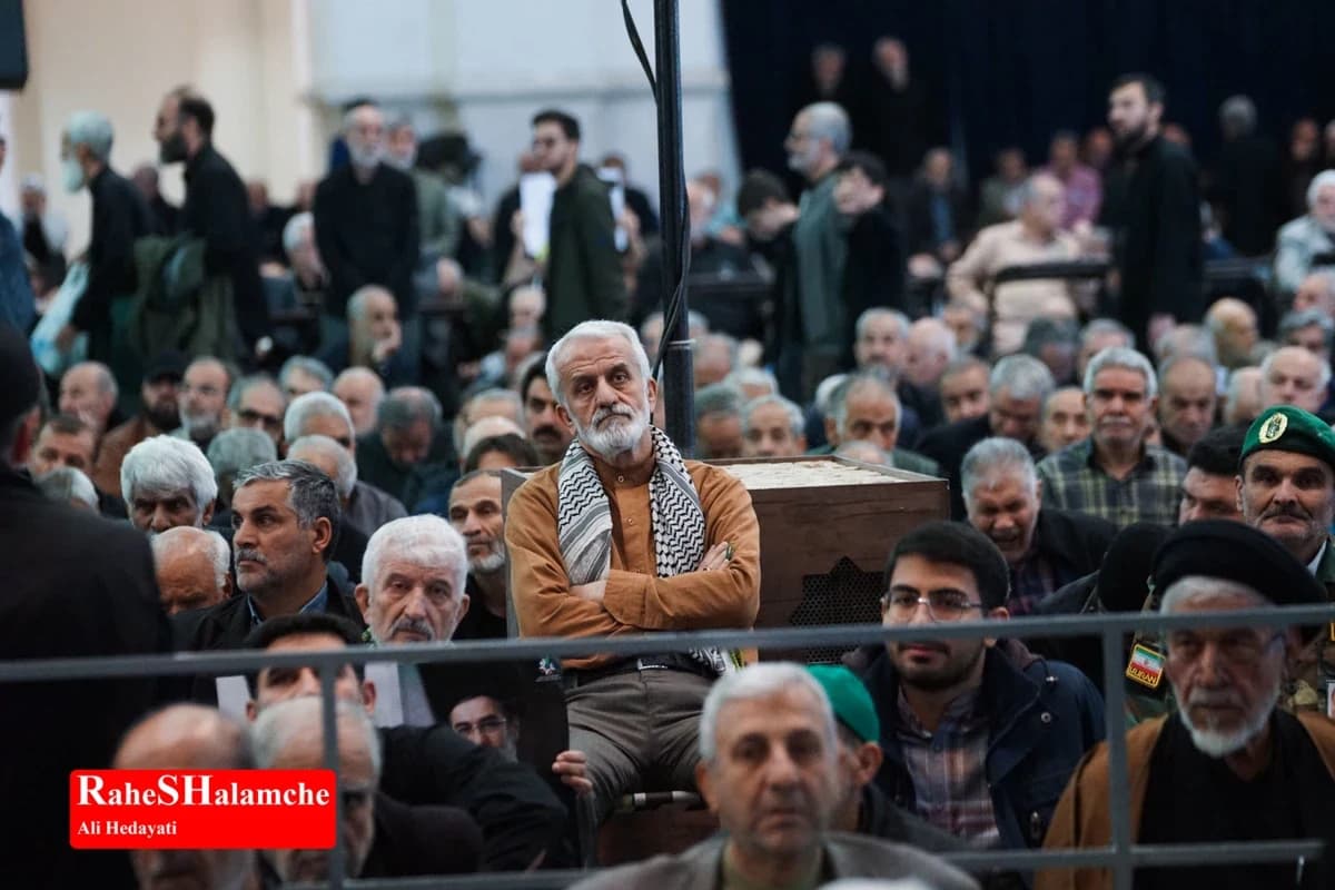 دومین نماز جمعه سال جدید در تهران برگزار شد +تصاویر — تصویر 41