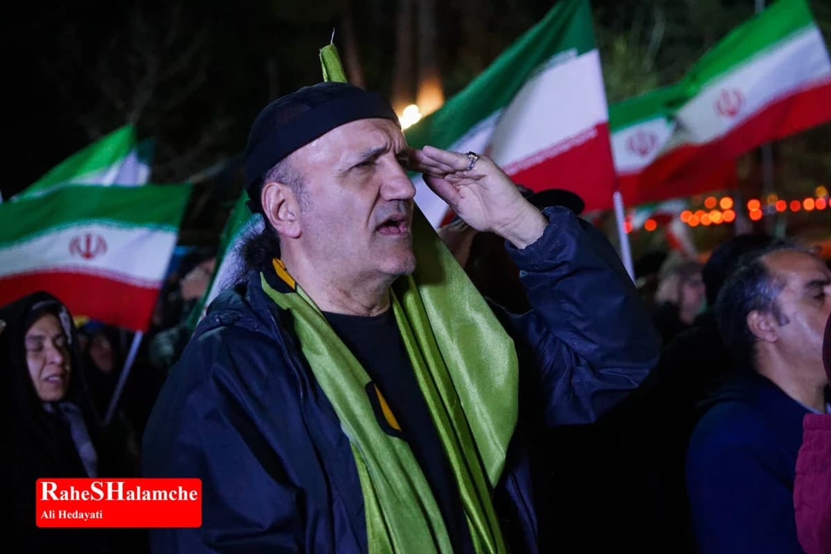 اجتماع سیوهفتمین شب مردم نارمک تهران در میدان هفتحوض +تصاویر — تصویر 12