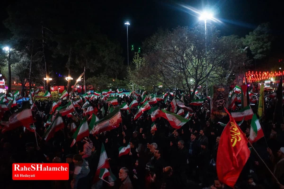 اجتماع سیوهفتمین شب مردم نارمک تهران در میدان هفتحوض +تصاویر — تصویر 32