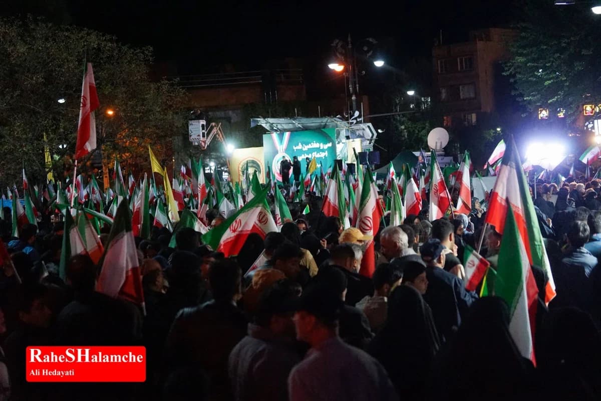 اجتماع سیوهفتمین شب مردم نارمک تهران در میدان هفتحوض +تصاویر — تصویر 39