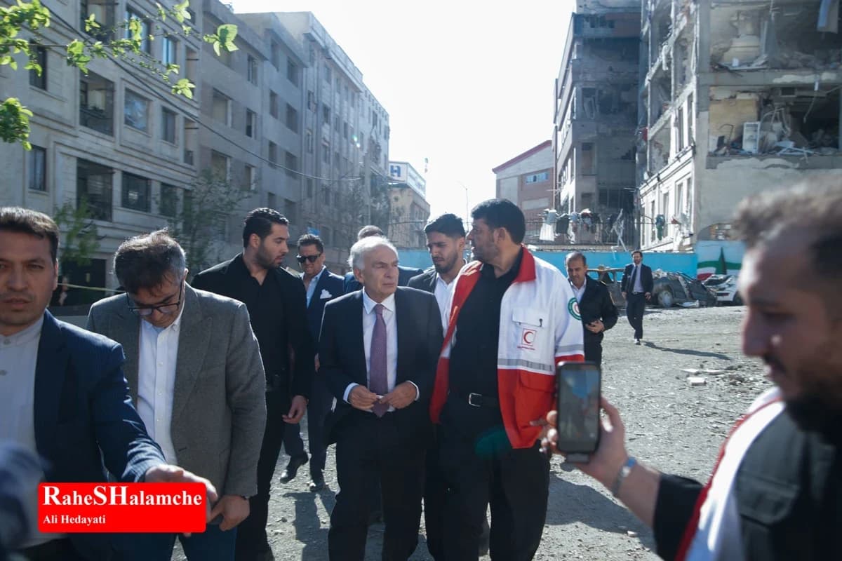 گزارش تصویری از آثار حملات موشکی در دانشگاه شریف و منازل مسکونی — تصویر 15