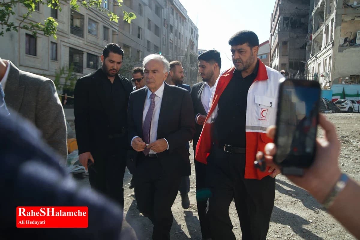 گزارش تصویری از آثار حملات موشکی در دانشگاه شریف و منازل مسکونی — تصویر 16