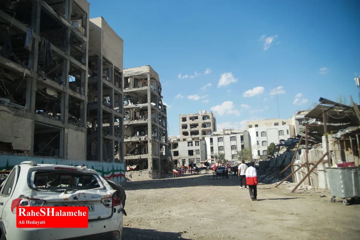 گزارش تصویری از آثار حملات موشکی در دانشگاه شریف و منازل مسکونی — تصویر 23