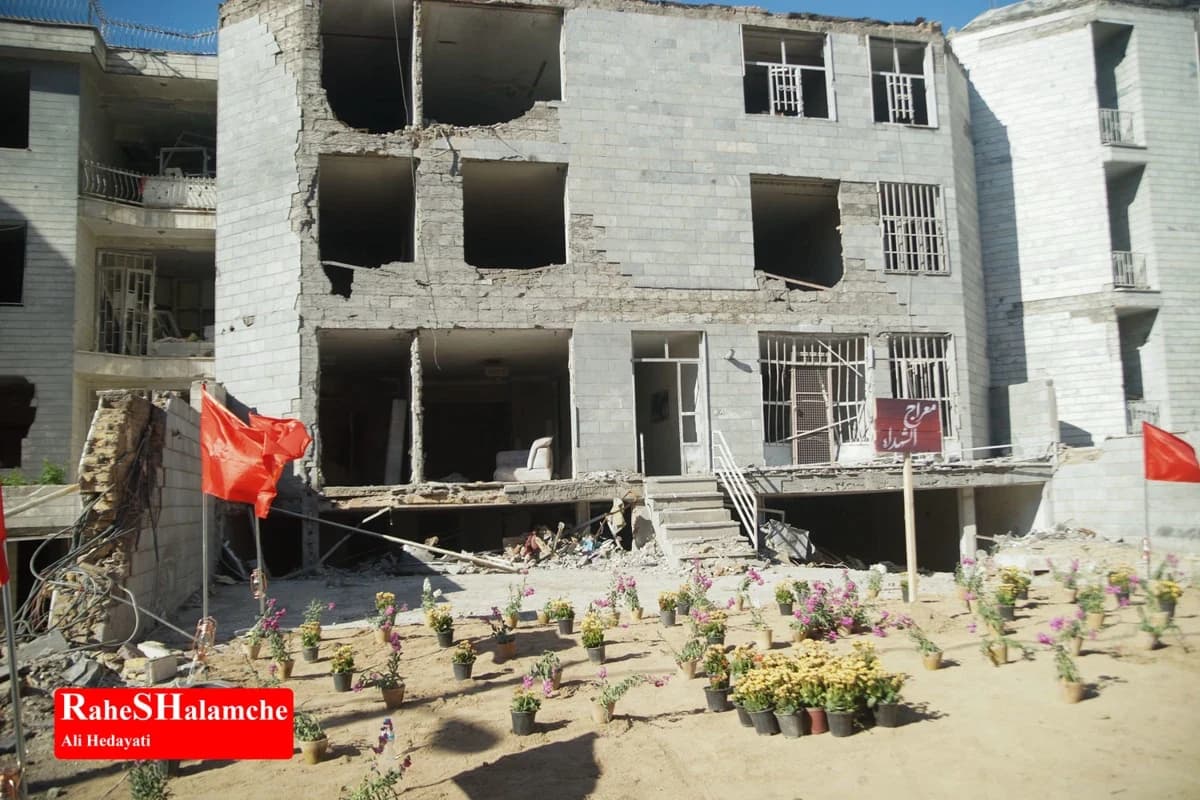 گزارش تصویری از آثار حملات موشکی در دانشگاه شریف و منازل مسکونی — تصویر 48