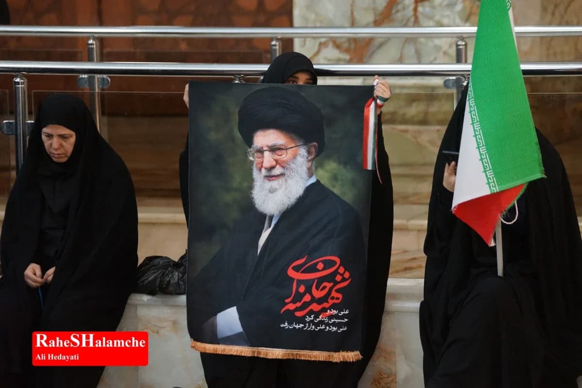 نماز جمعه این هفته تهران در حرم مطهر امام خمینی(ره) برگزار شد +تصاویر — تصویر 34