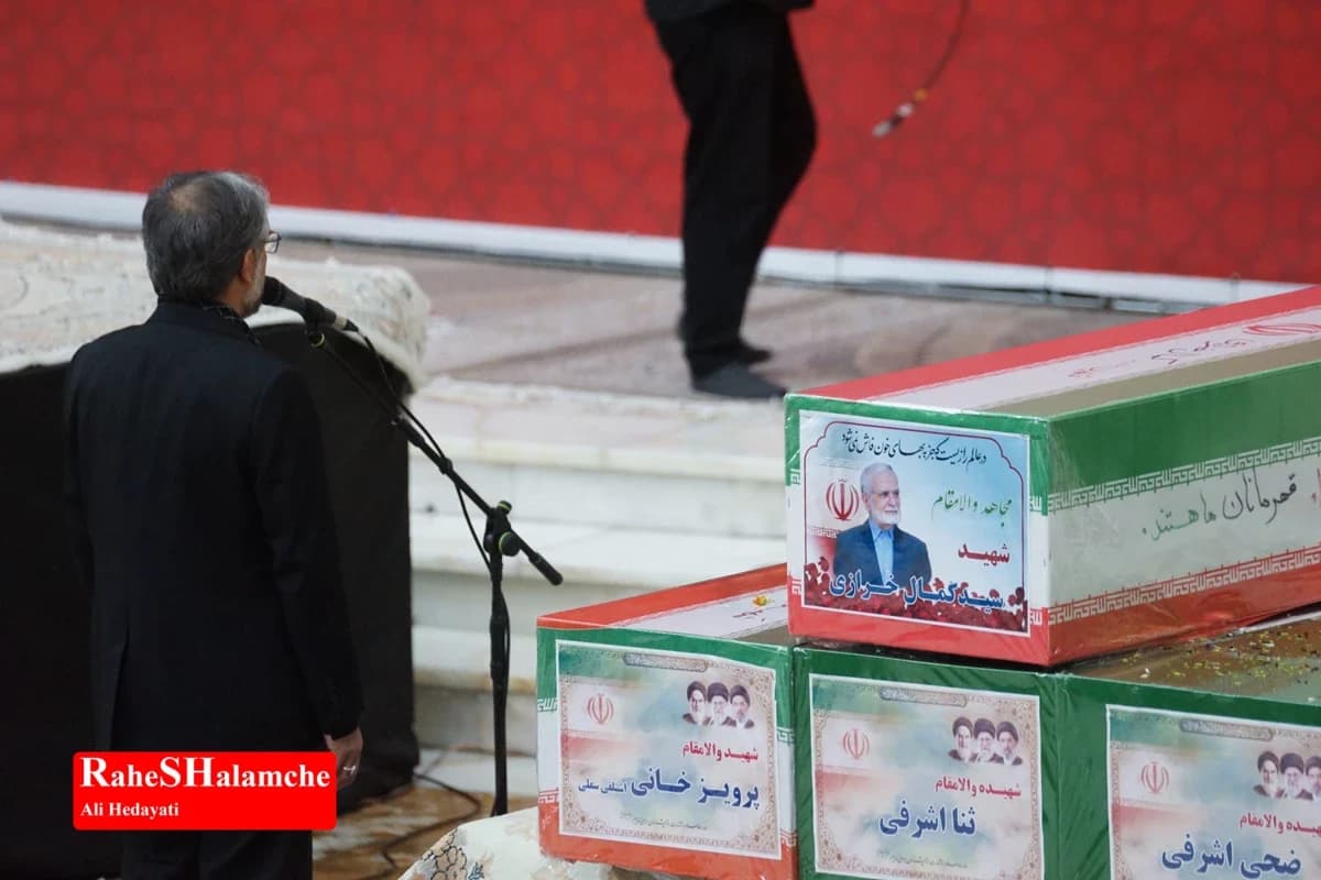 نماز جمعه این هفته تهران در حرم مطهر امام خمینی(ره) برگزار شد +تصاویر — تصویر 47