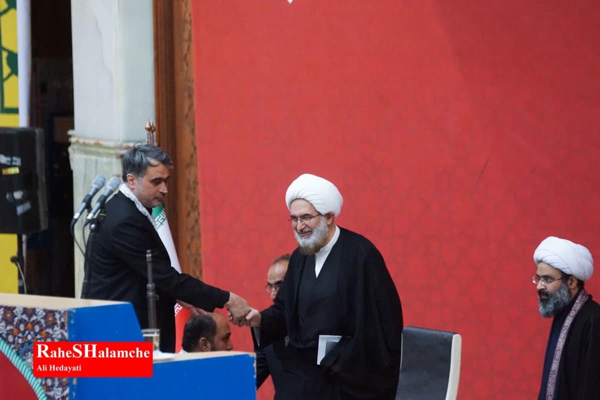 نماز جمعه این هفته تهران در حرم مطهر امام خمینی(ره) برگزار شد +تصاویر — تصویر 49
