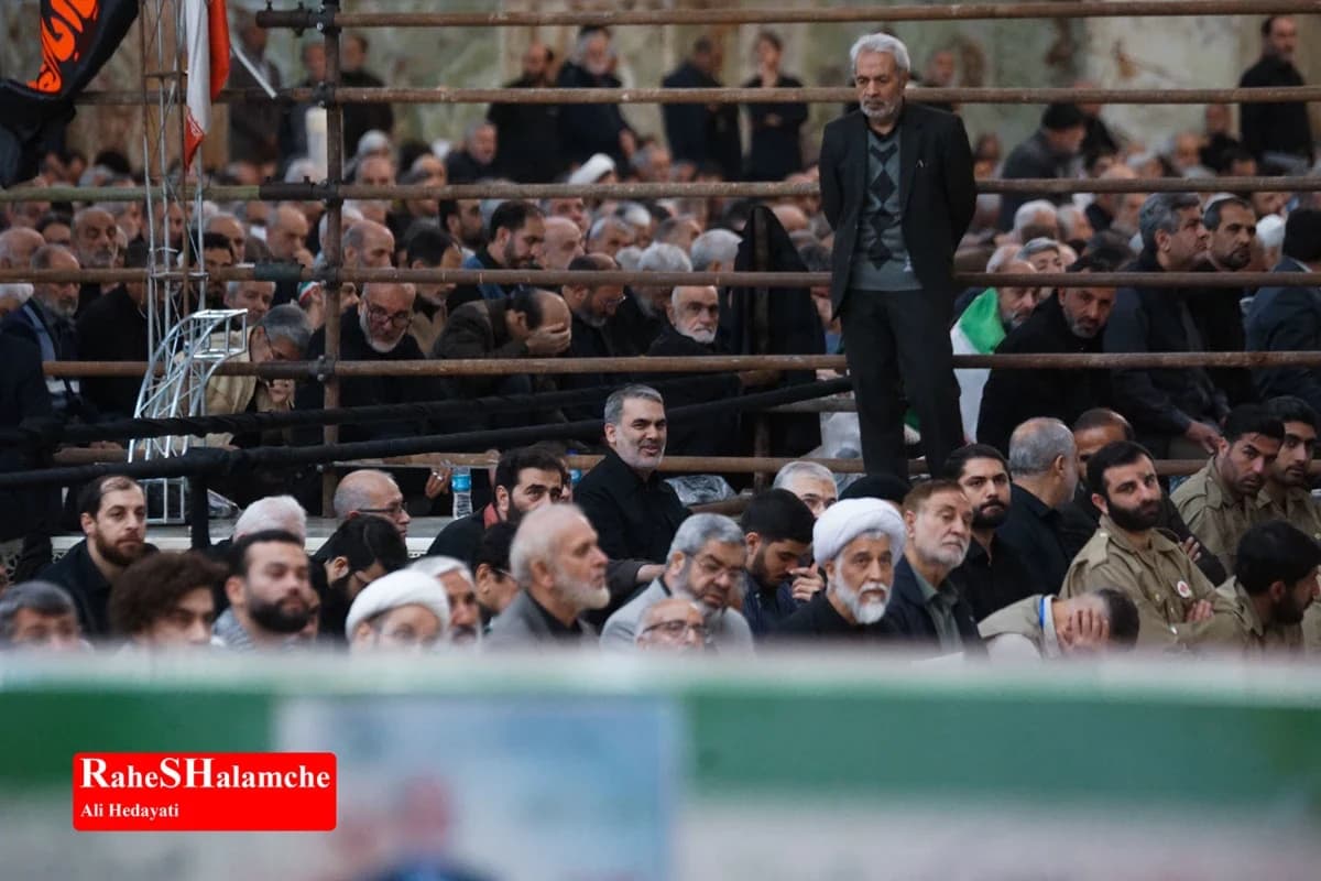 نماز جمعه این هفته تهران در حرم مطهر امام خمینی(ره) برگزار شد +تصاویر — تصویر 64