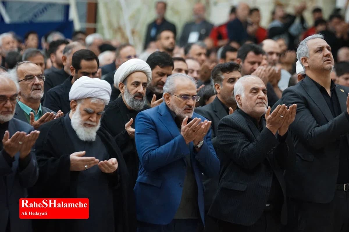 نماز جمعه این هفته تهران در حرم مطهر امام خمینی(ره) برگزار شد +تصاویر — تصویر 78