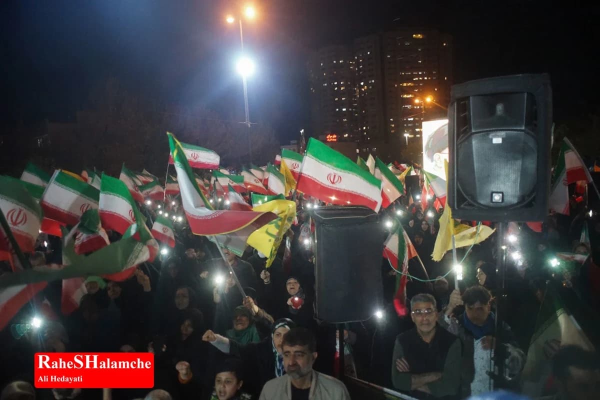 چهلودومین شب مقاومت در میدان المپیک تهران +تصاویر — تصویر 32