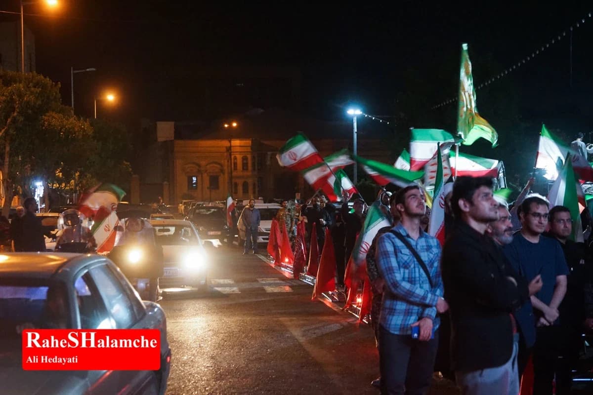 تجمع مردمی در میدان بهارستان با حضور جانبازان ورزشکار +تصاویر — تصویر 44