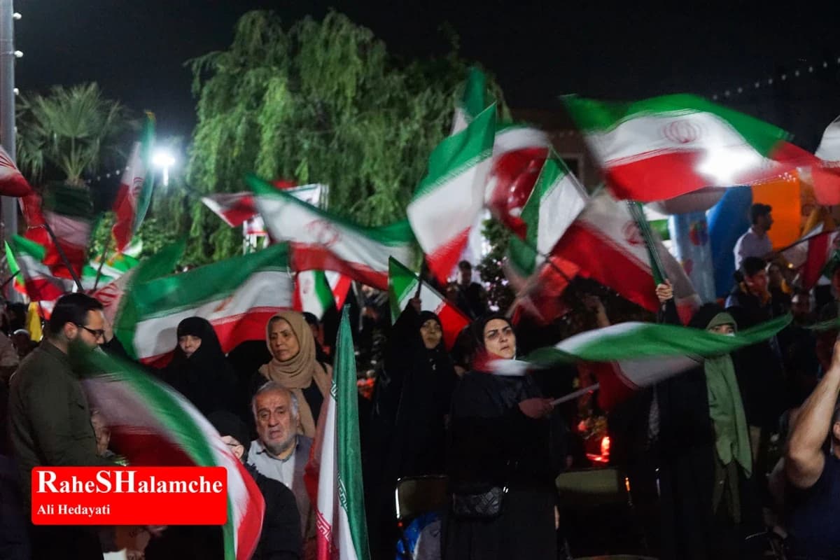 تجمع مردمی در میدان بهارستان با حضور جانبازان ورزشکار +تصاویر — تصویر 45