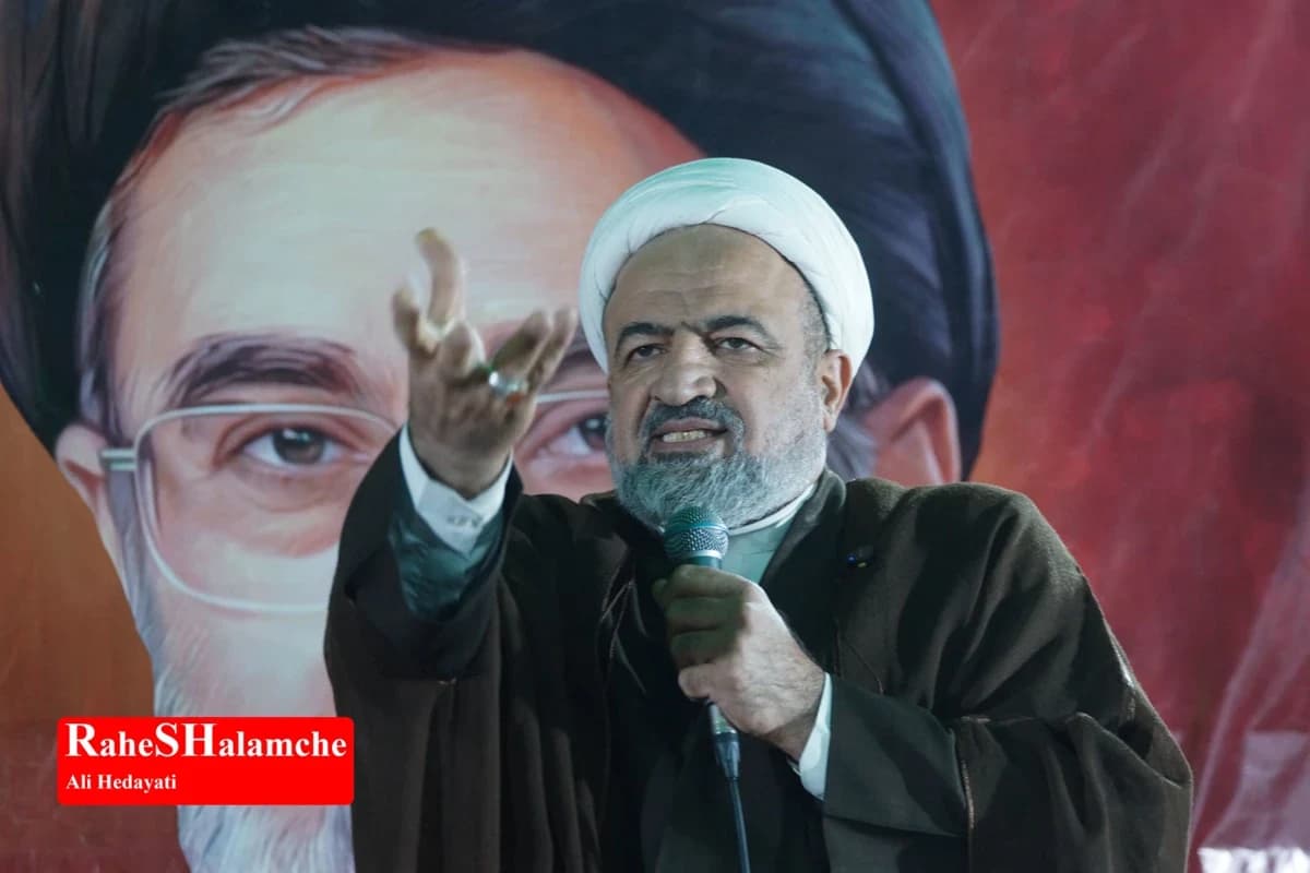 اجتماع حماسی مردم در میدان بازار دوم نازی آباد تهران +تصاویر — تصویر 38