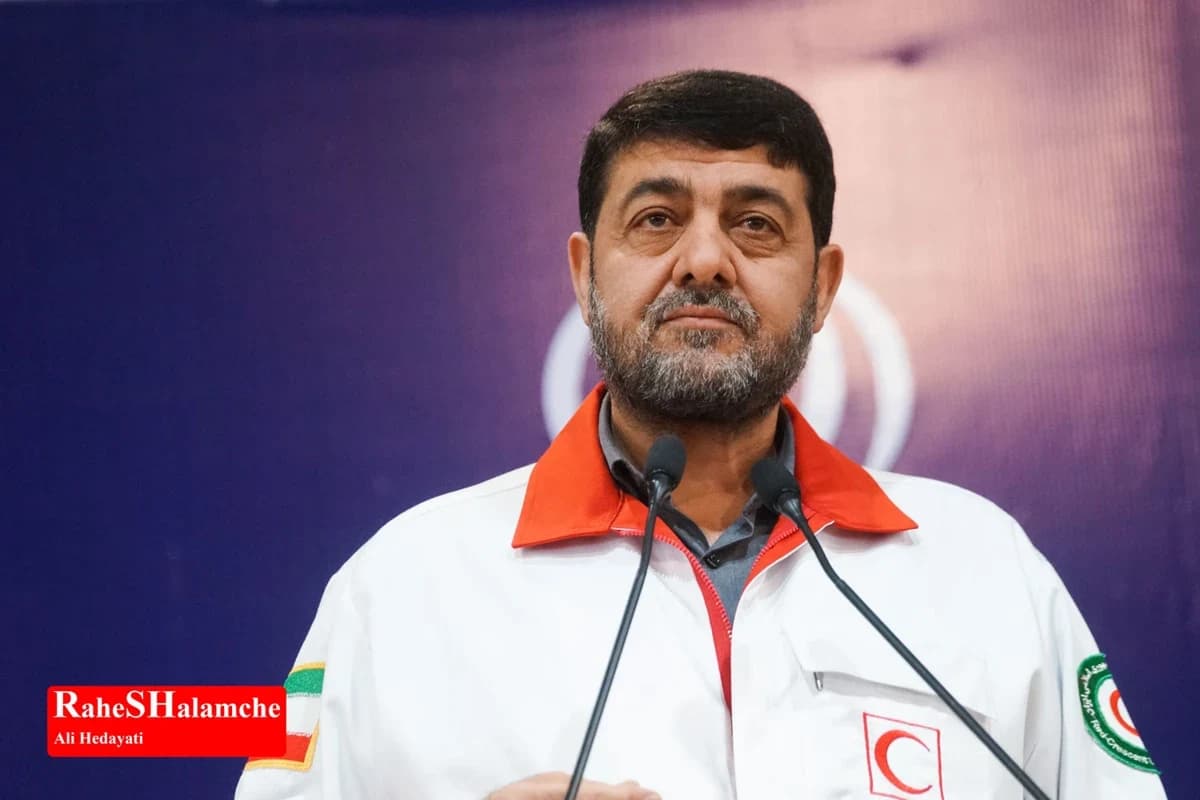 گزارش تصویری نماز جمعه تهران در روز هلال احمر — تصویر 8