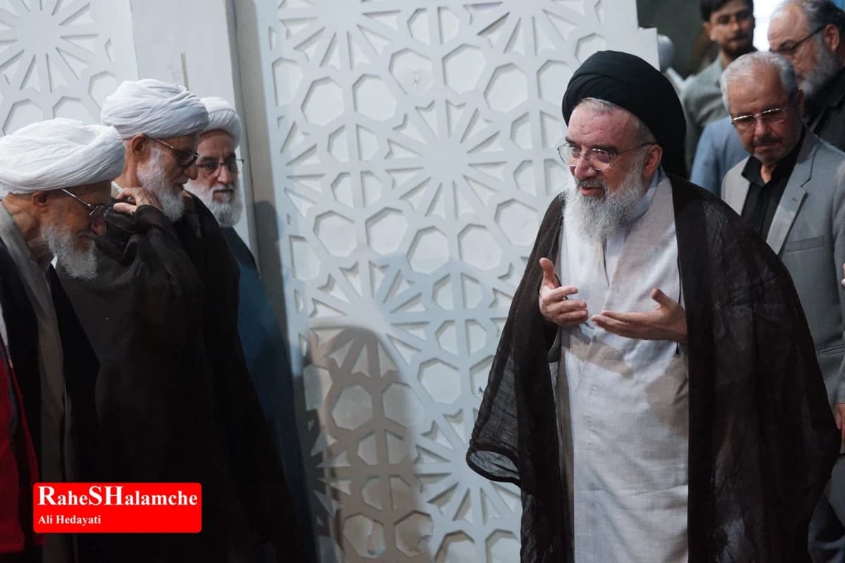 گزارش تصویری نماز جمعه تهران در روز هلال احمر — تصویر 52