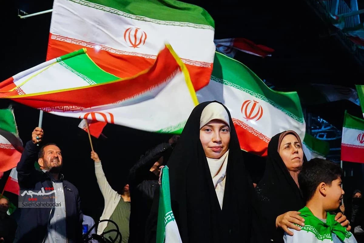 هفتادوسومین شب حماسه در میدان هفت تیر +تصاویر — تصویر 18